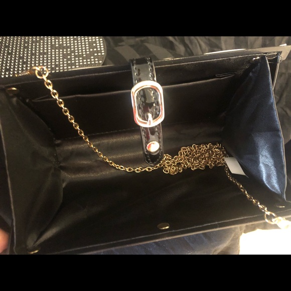 Purse - Picture 6 of 8